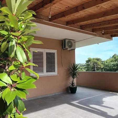 Luka 2 Near Dubrovnik דירה