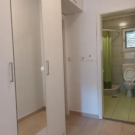 Διαμέρισμα Luka 2 Near Dubrovnik