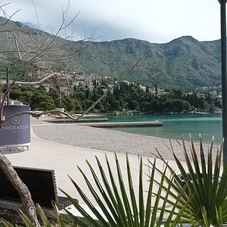 Luka 2 Near Dubrovnik Čibača