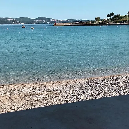 Luka 2 Near Dubrovnik * Čibača